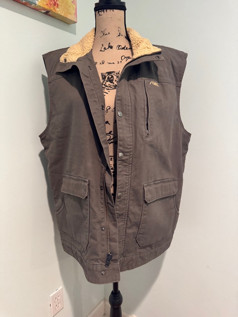 Mountain Khakis Men's gray Sherpa-Lined Utility Vest size XL